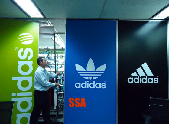 vách ngăn di động, vách ngăn vệ sinh