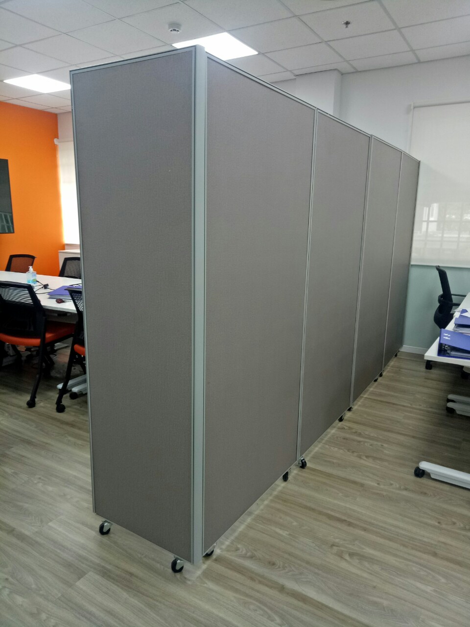 HỘI TRƯỜNG SÂN BAY TÂN SƠN NHẤT