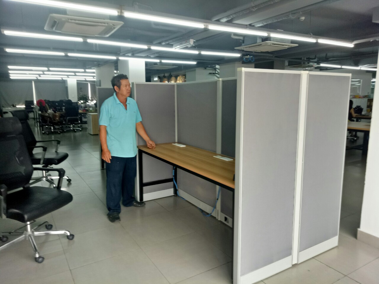 VÁCH NGĂN VĂN PHÒNG CÔNG TY 