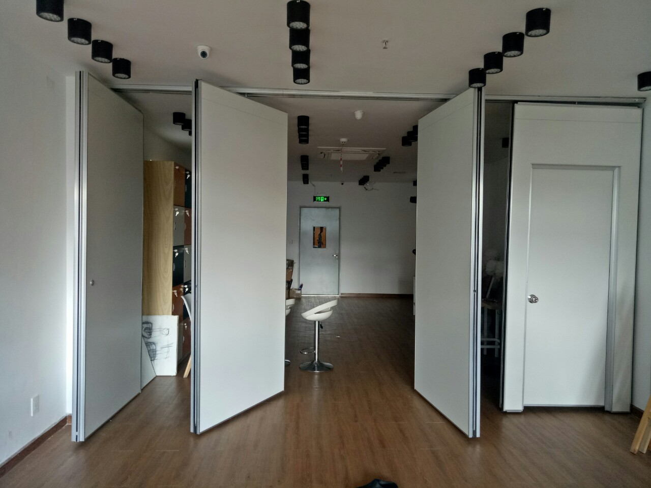 HỘI TRƯỜNG SÂN BAY TÂN SƠN NHẤT