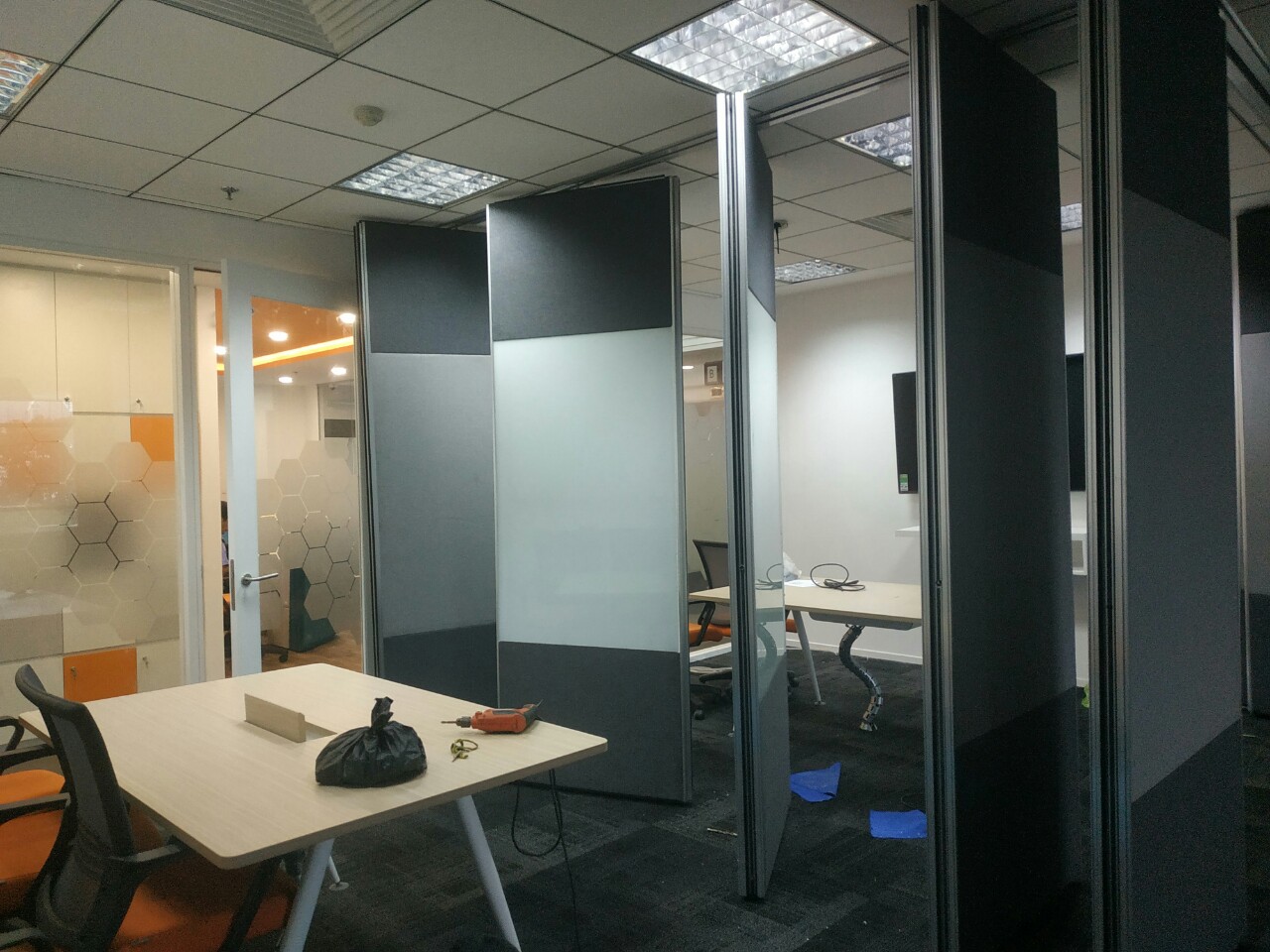 HỘI TRƯỜNG SÂN BAY TÂN SƠN NHẤT