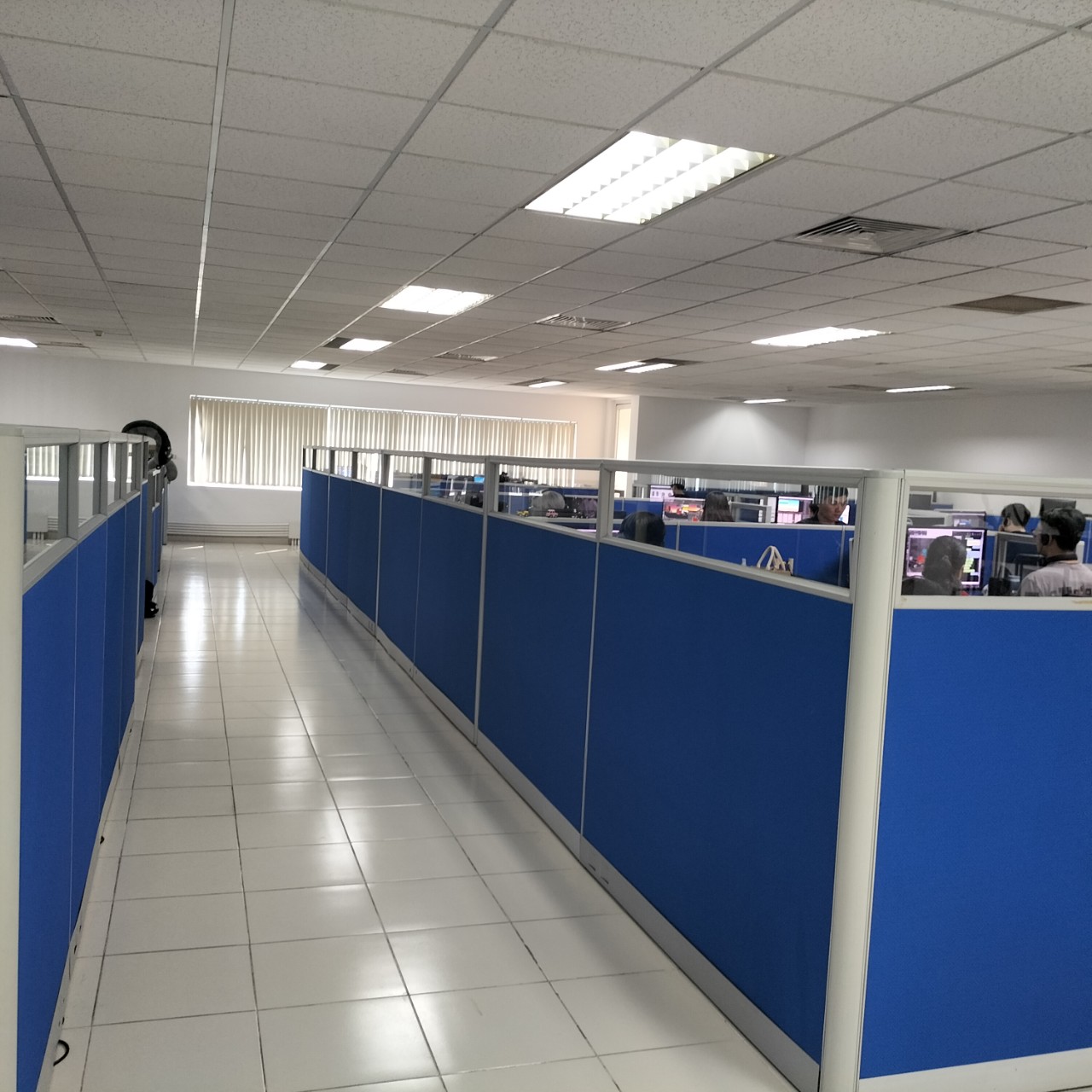 HỘI TRƯỜNG SÂN BAY TÂN SƠN NHẤT