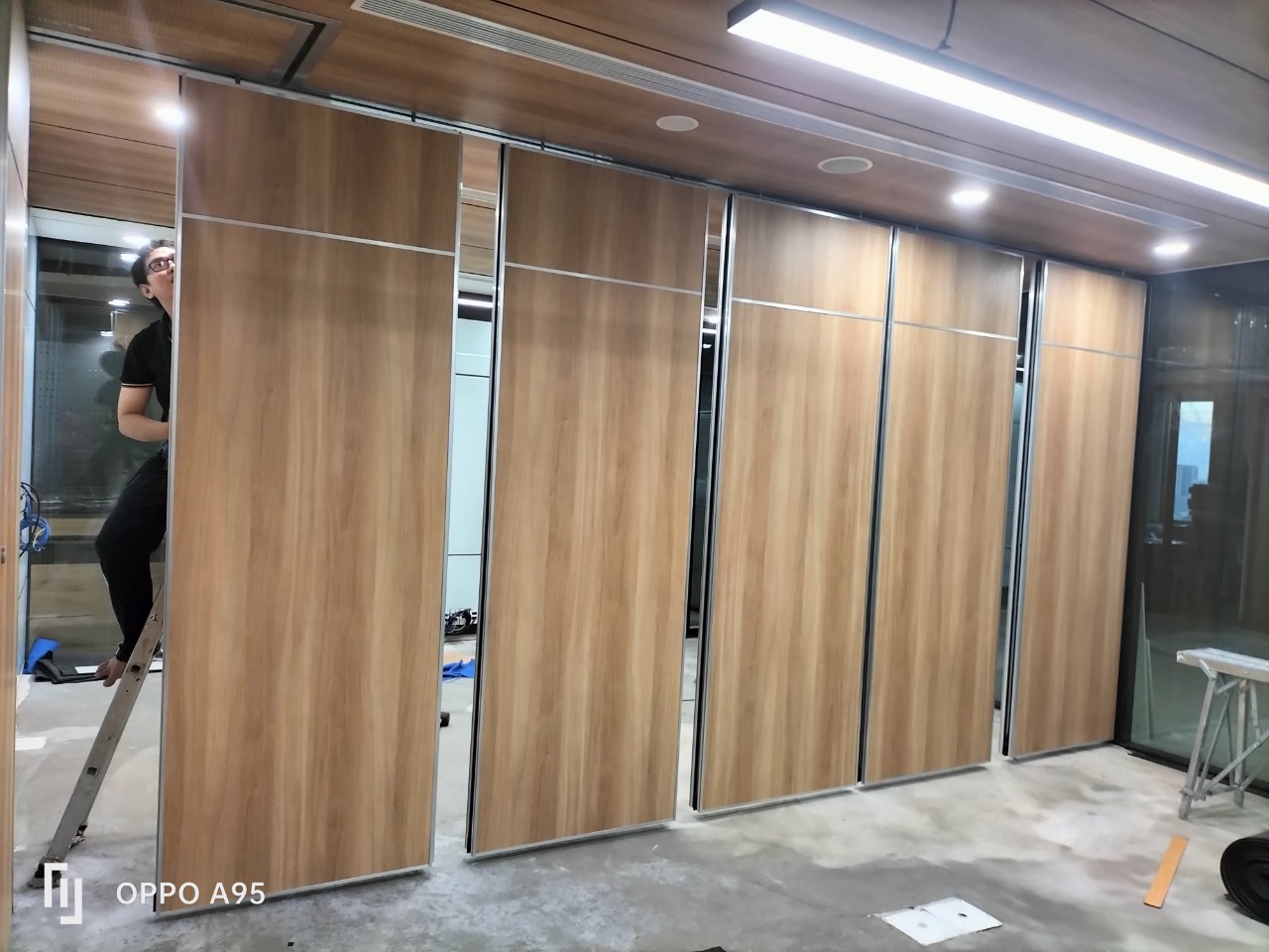 HỘI TRƯỜNG SÂN BAY TÂN SƠN NHẤT